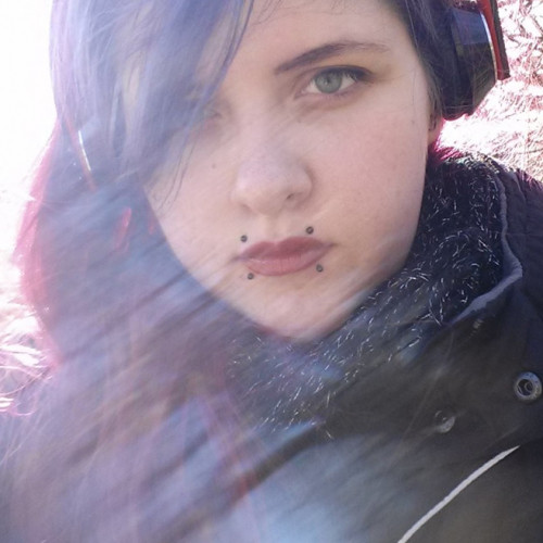 Emo hat Lust auf spontanes Erodate